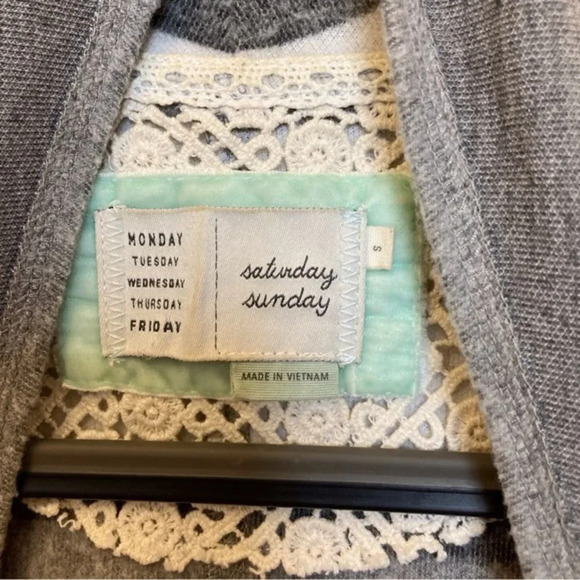 ANTHROPOLOGIE Saturday Sunday Elise Gray Striped Fringe Cardigan Sweater Small - Picture 4 of 6